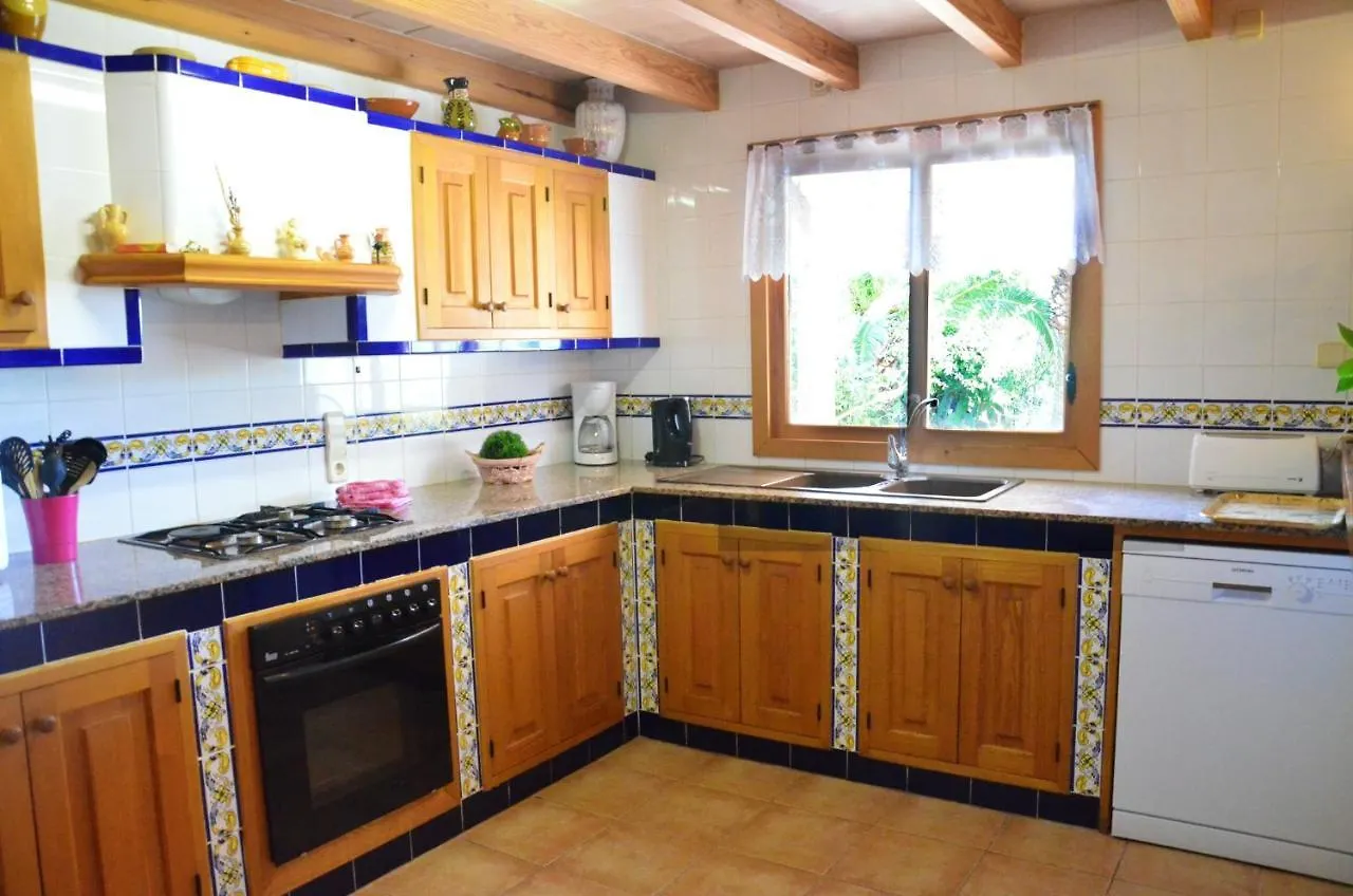 Villa With 2 Bedrooms In Mallorca With Wonderful Mountain View Private Pool Enclosed Garden 3 Km From The Beach スペイン