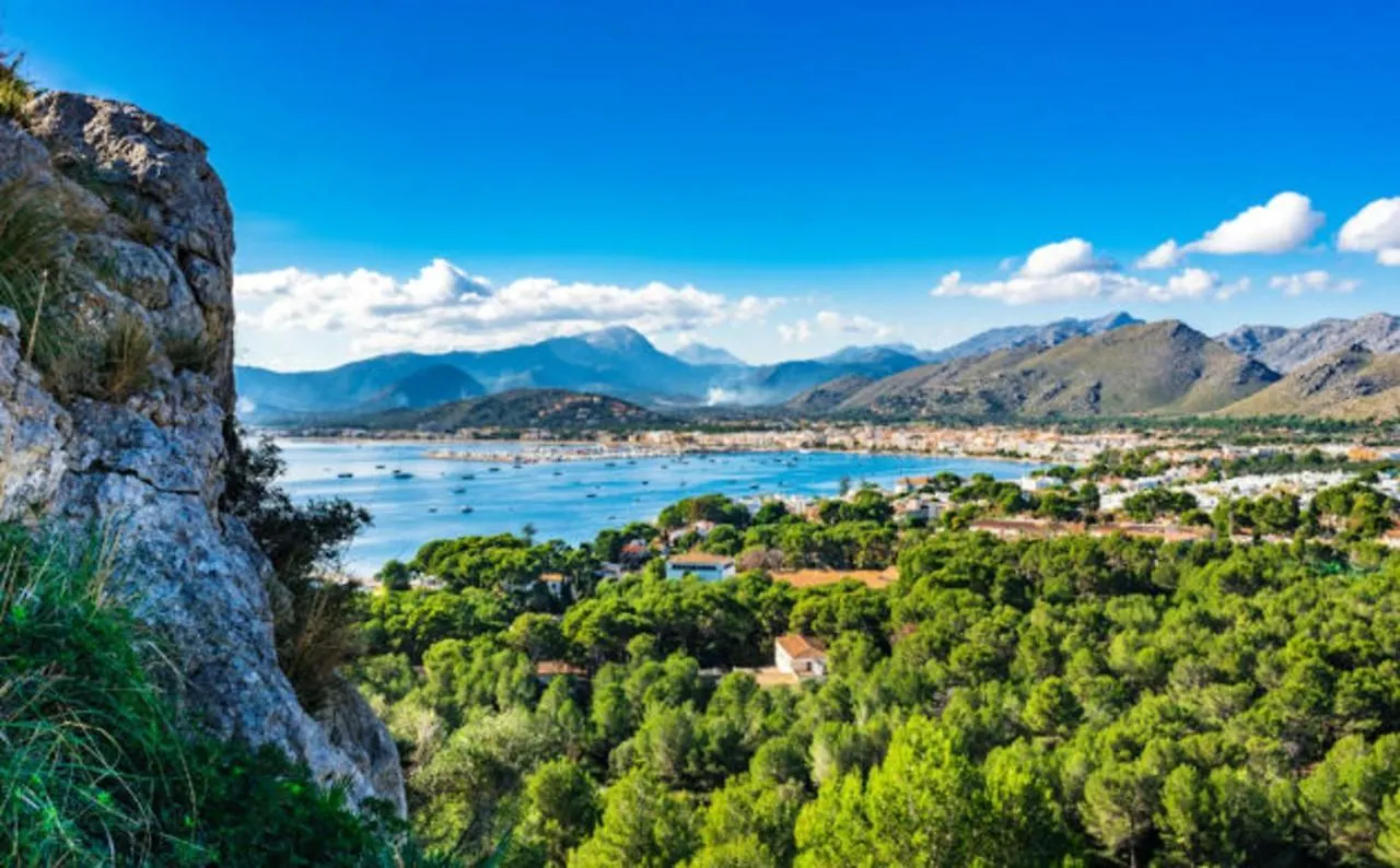 Villa With 2 Bedrooms In Mallorca With Wonderful Mountain View Private Pool Enclosed Garden 3 Km From The Beach スペイン